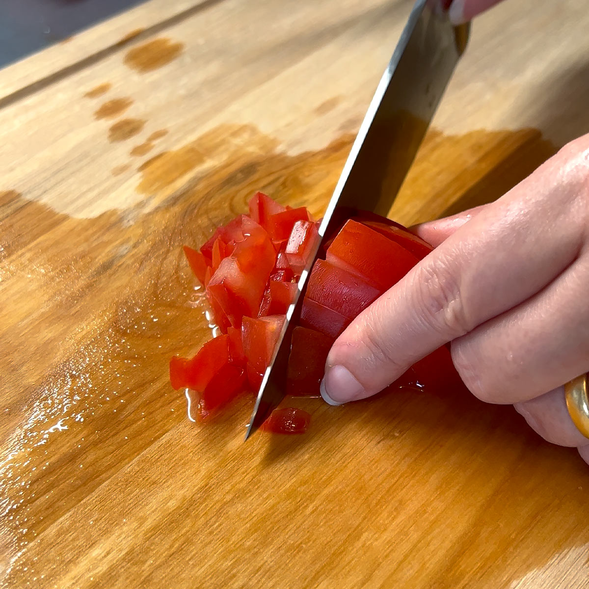 dice tomatoes
