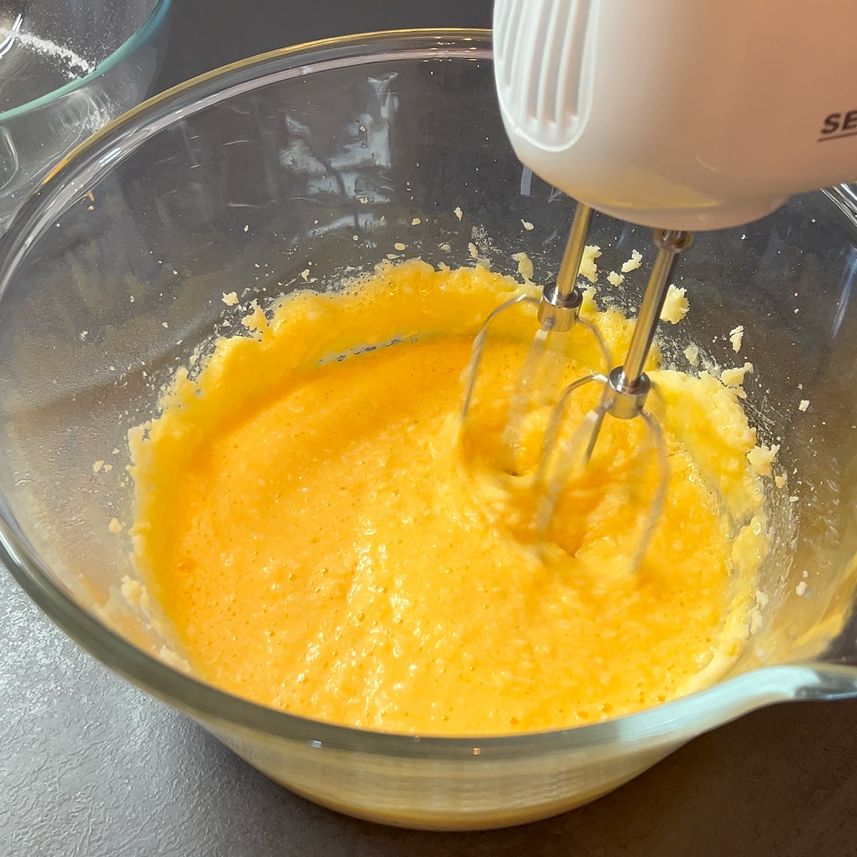 beat egg into butter sugar mix