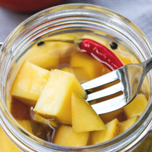 10 Minute Pickled Mango (Refrigerator)