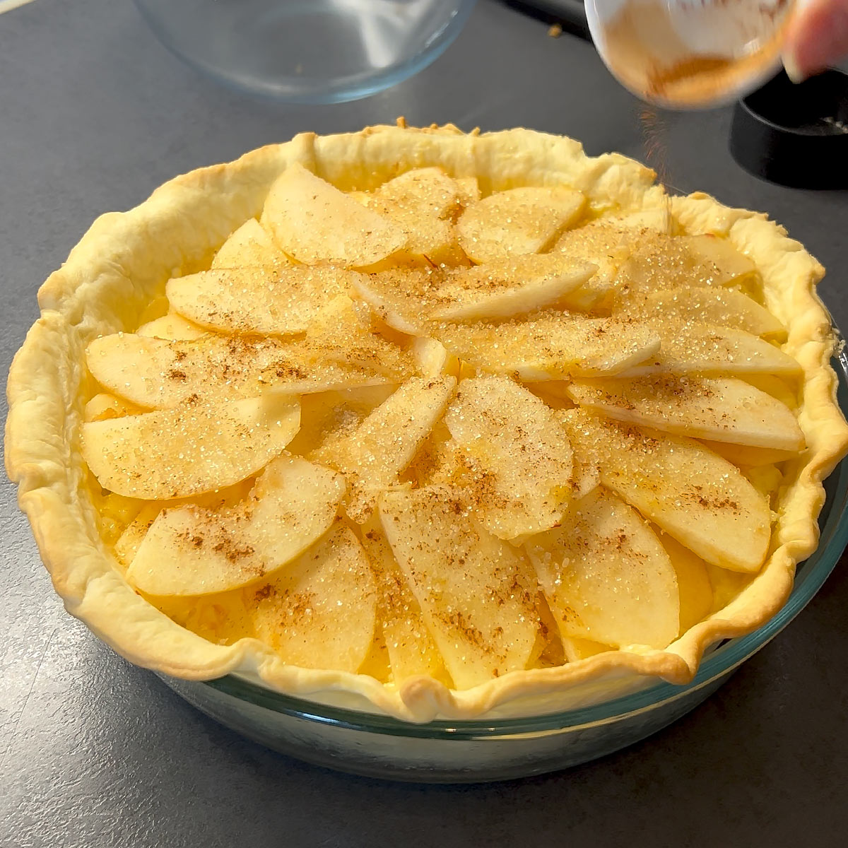 finish with a layer of apple with sugar and cinnamon