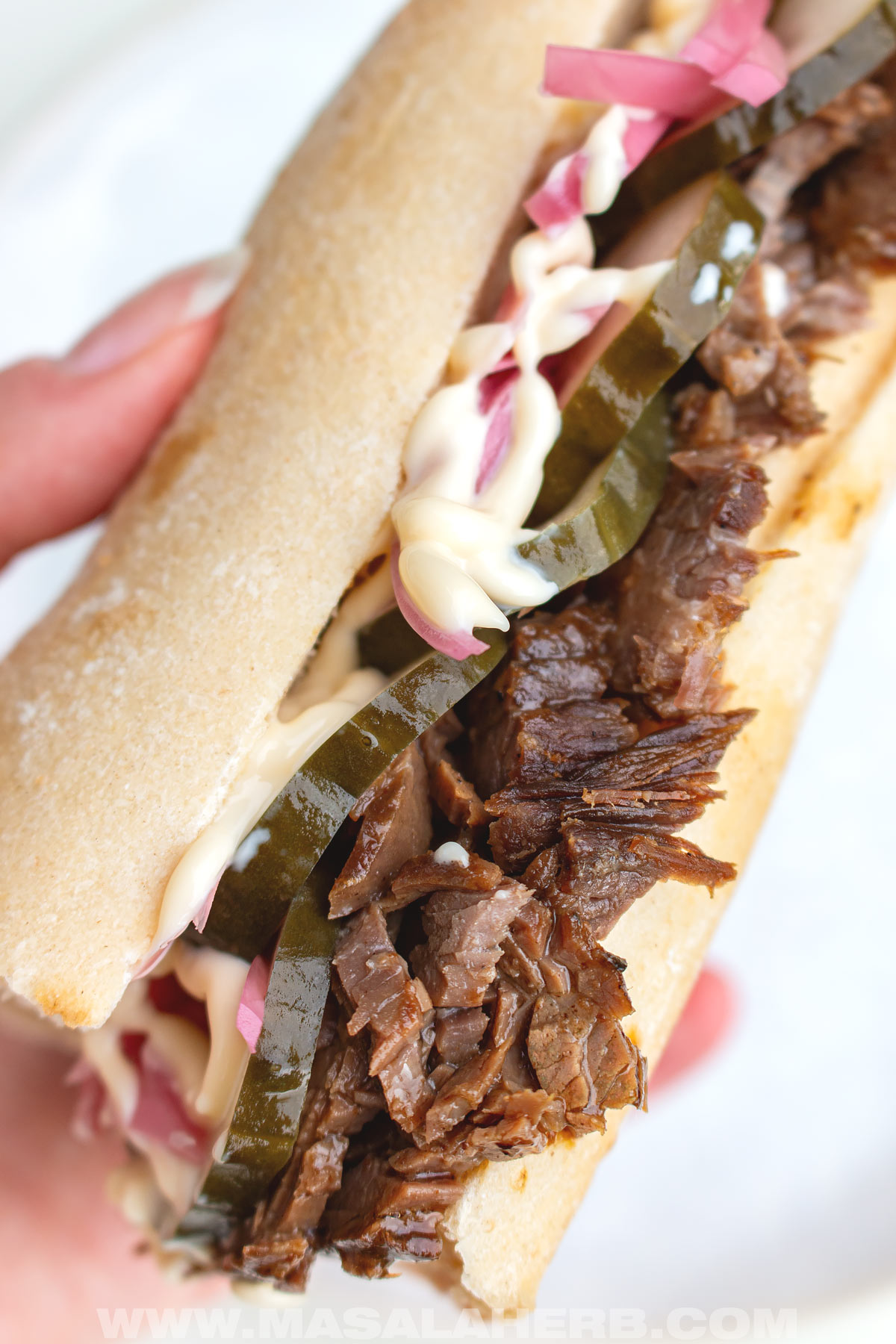 sandwich with roast beef