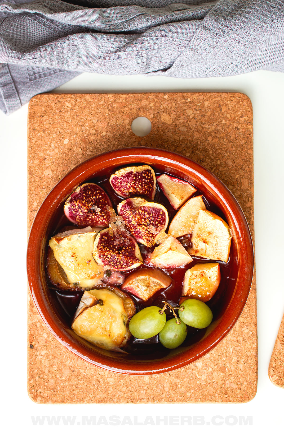 cazuelas brie fruits