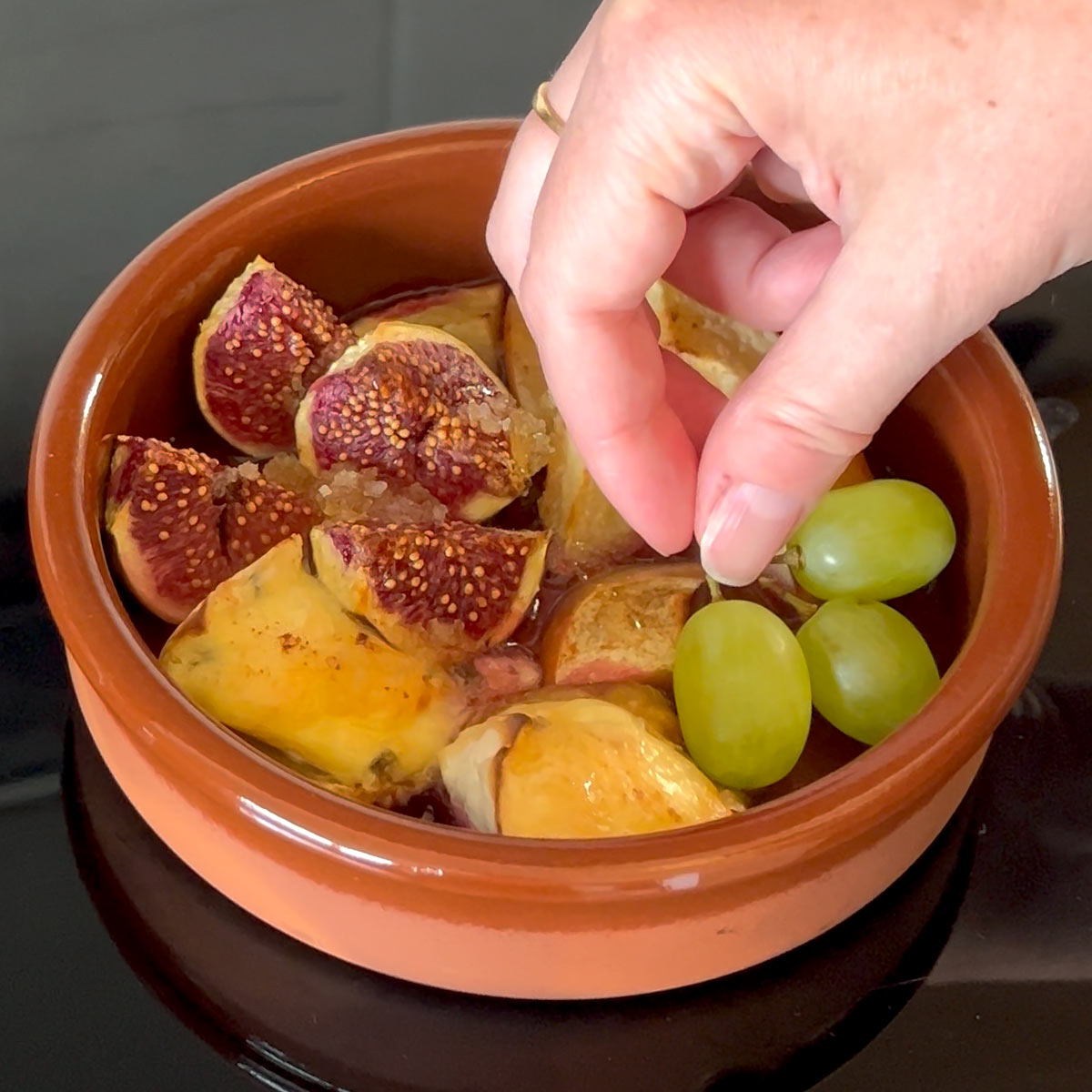 cluster of fresh grapes