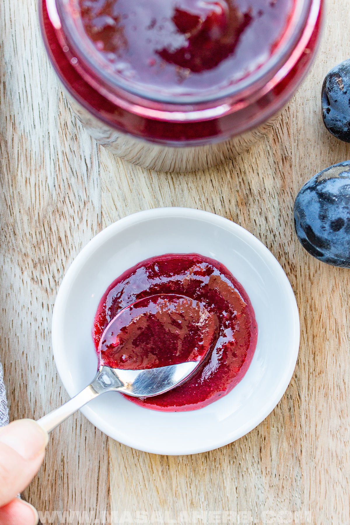 homemade plum chutney