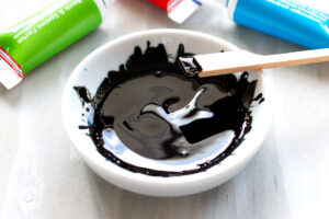 How to Make Black Food Coloring
