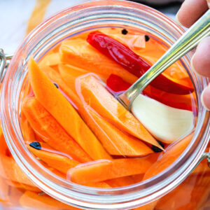 quick pickled carrots