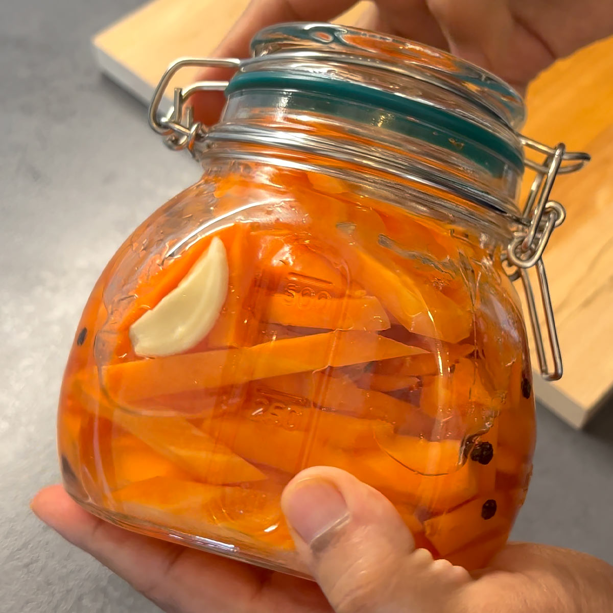shake the carrot pickle jar
