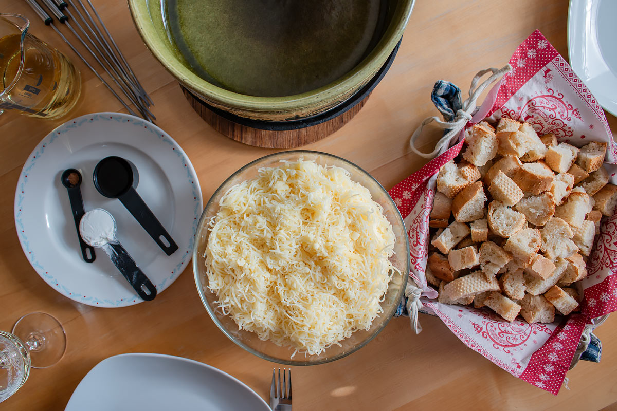 Swiss Cheese Fondue ingredients