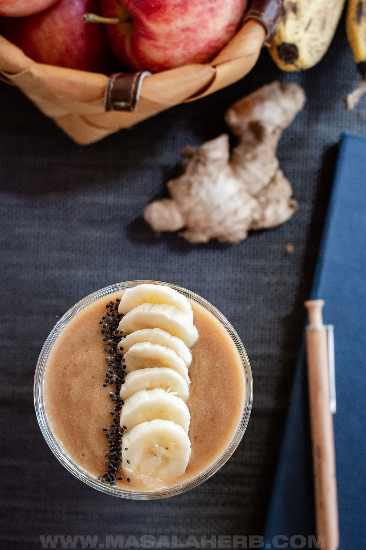 homemade Apple Banana Smoothie with Ginger