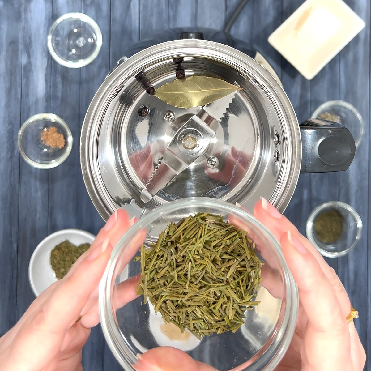 chives to blender jar