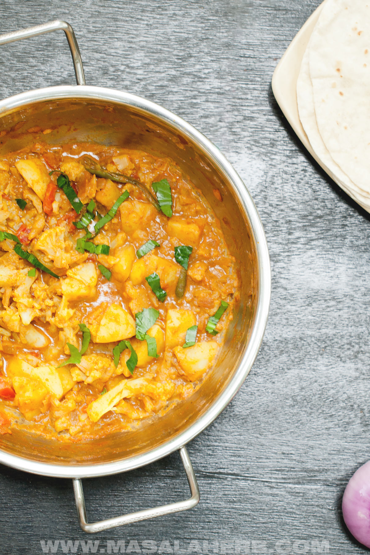 curry with potato and cauliflower