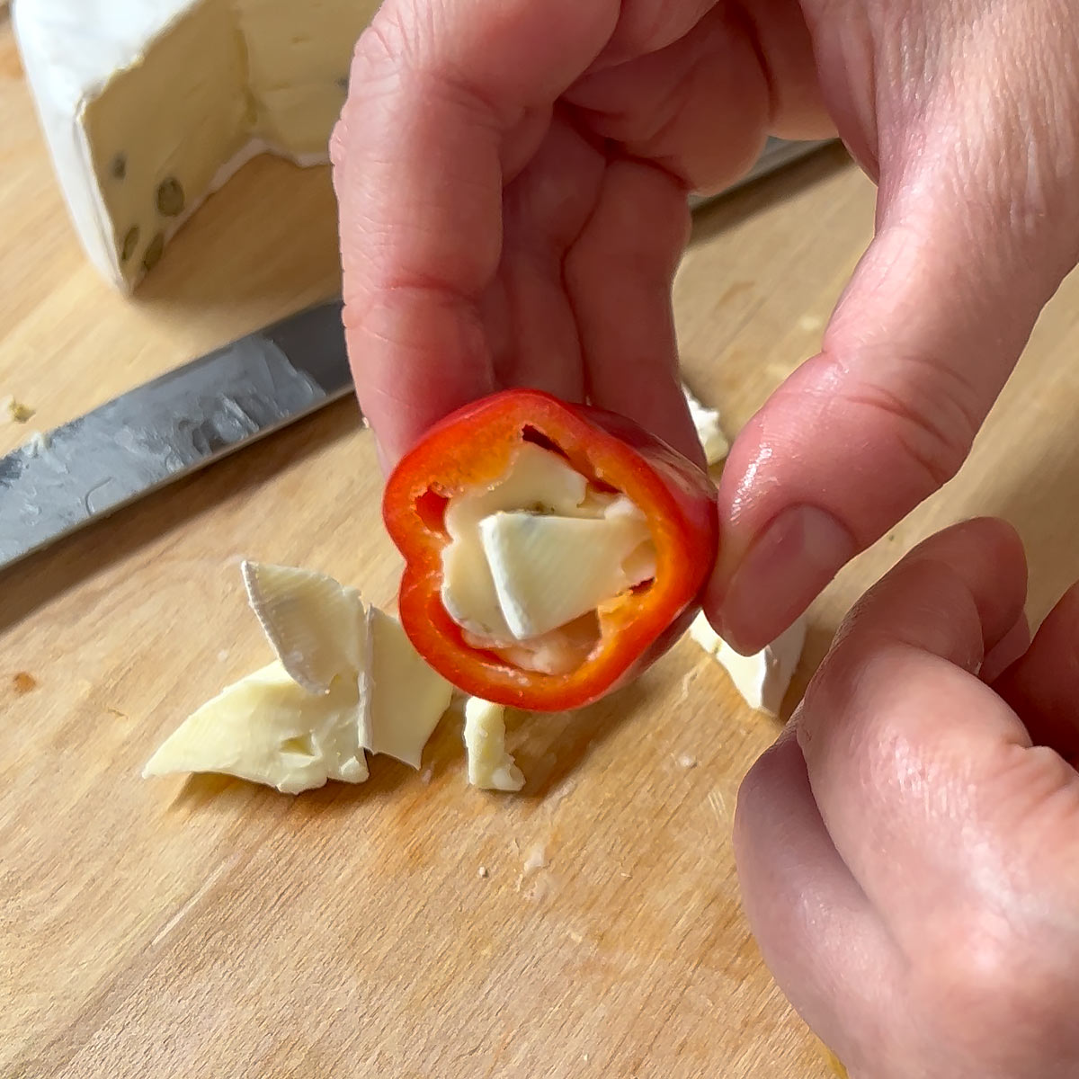 Mini Brie Stuffed Sweet Peppersstuff sweet pepper with cheese
