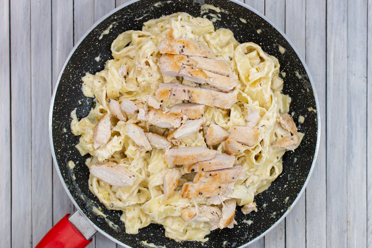 chicken alfredo pasta sauce