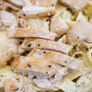 Afredo pasta with chicken