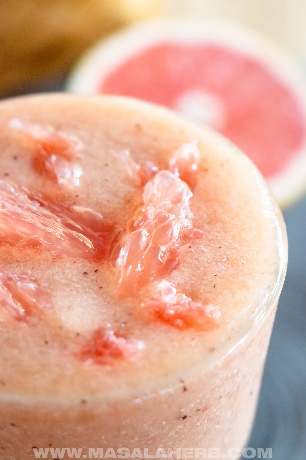 grapefruit kiwi apple smoothie