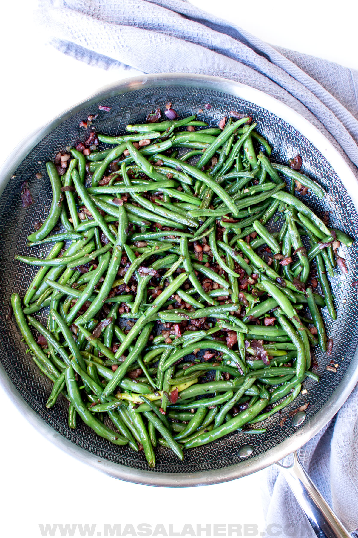 Green beans in a skillet