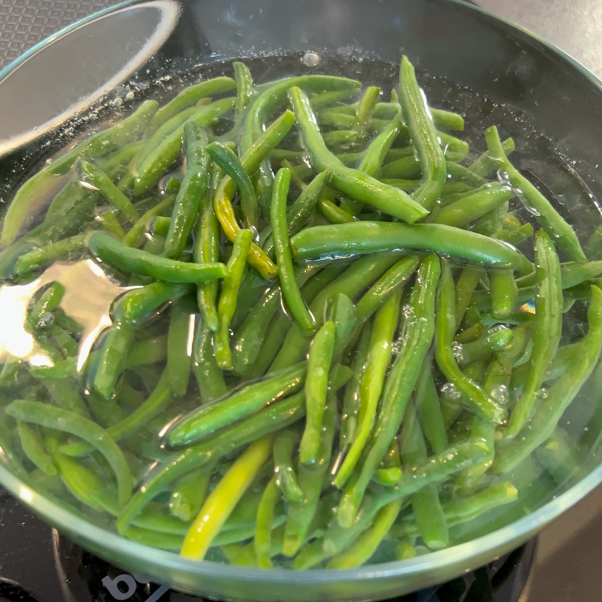 cool par-boiled green beans