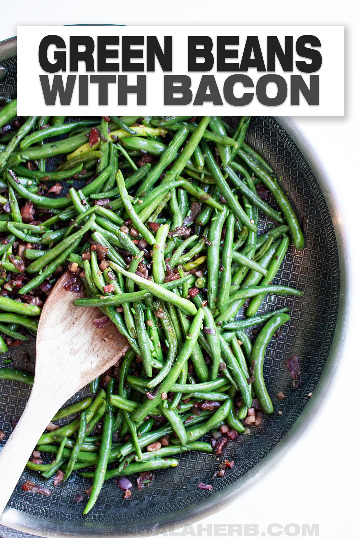Quick Skillet Green Beans with Bacon