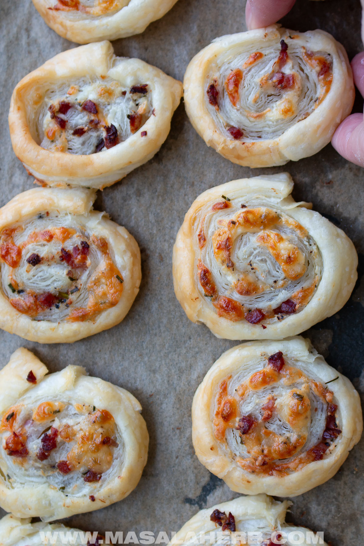 baked bacon pinwheels