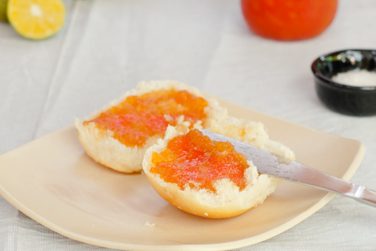 papaya jam on a bread slice